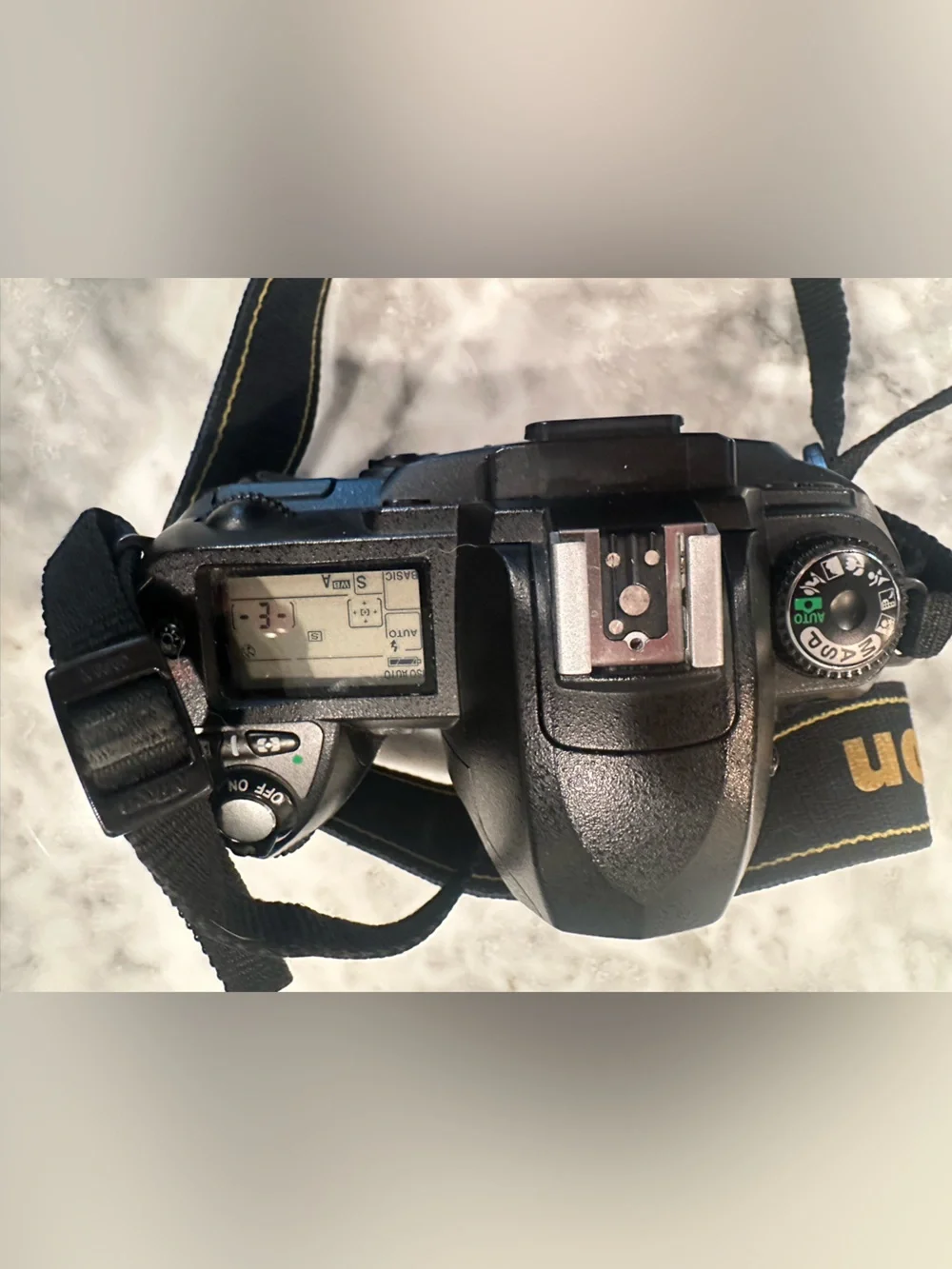 Nikon D70 DSLR Camera Kit w/ 18-135mm Lens, SB-50DX Flash, Charger, Bag & Strap